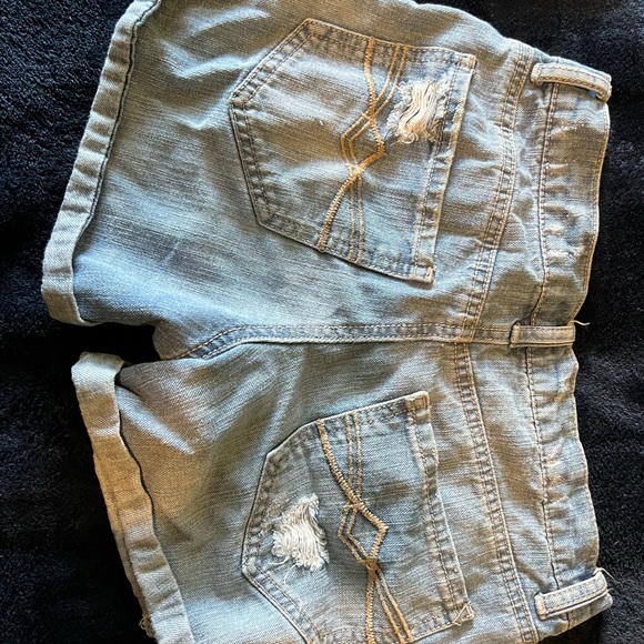 MUDD RIPPED SHORTS 3 - Picture 2 of 3